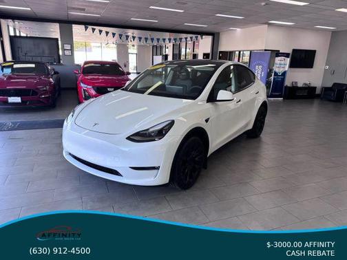 2023 Tesla Model Y Long Range