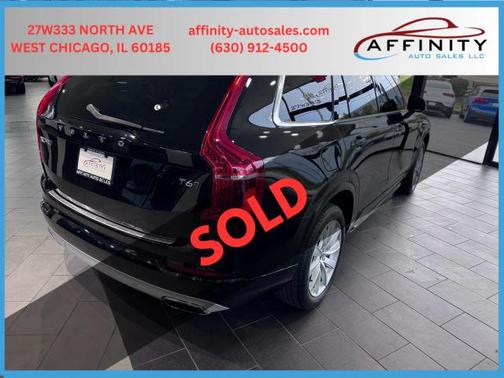 2016 Volvo XC90 T6 Momentum