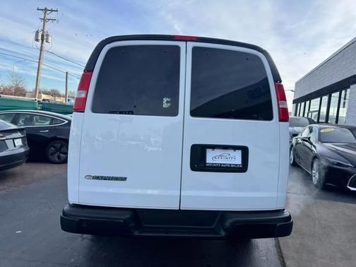 2020 Chevrolet Express 2500 Work Van