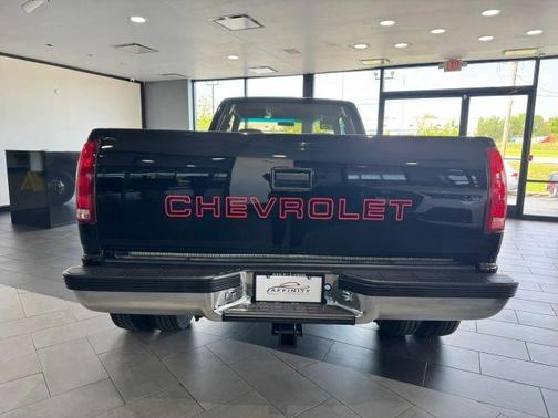 Black 1993 Chevrolet 3500 Fleetside