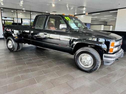 Black 1993 Chevrolet 3500 Fleetside