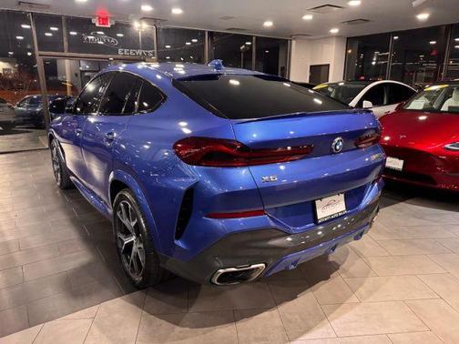 2020 BMW X6 M50i