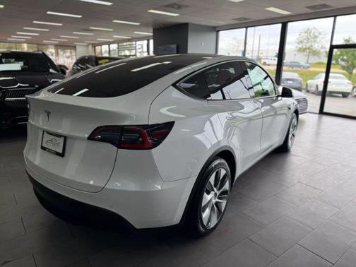 2021 Tesla Model Y Standard Range