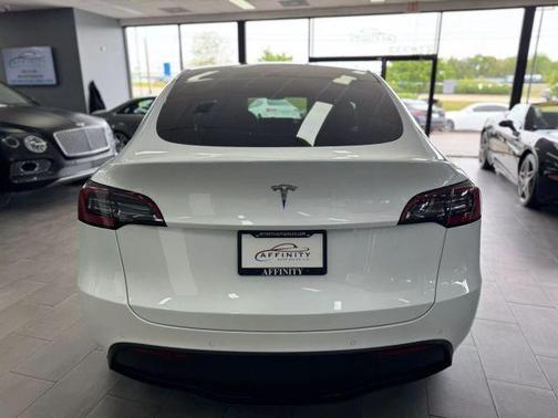 2021 Tesla Model Y Standard Range