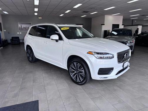 2020 Volvo XC90 T5 Momentum 7 Passenger