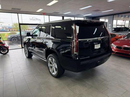 2016 Cadillac Escalade Premium