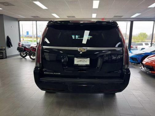 2016 Cadillac Escalade Premium