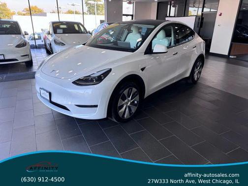 2024 Tesla Model Y Long Range