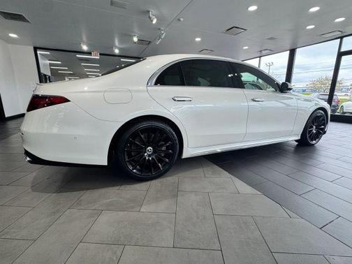 White 2022 Mercedes-Benz S-Class S 580 4MATIC