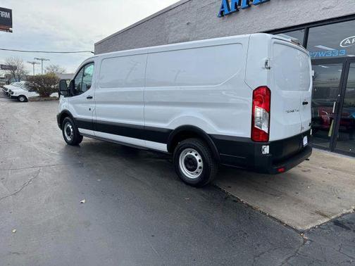 2021 Ford Transit-250 LOW ROOF W/LWB
