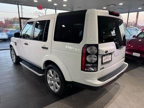 2016 Land Rover LR4 Base