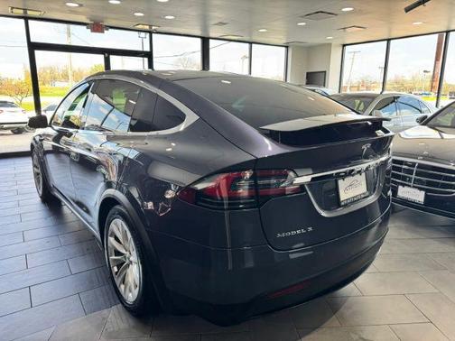 Gray 2017 Tesla Model X 90D
