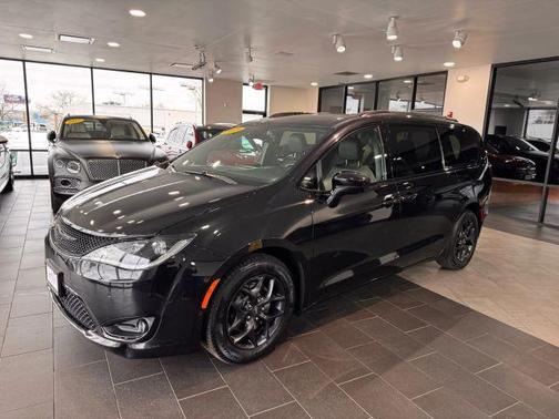 2019 Chrysler Pacifica Touring-L Plus