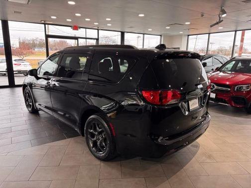 2019 Chrysler Pacifica Touring-L Plus