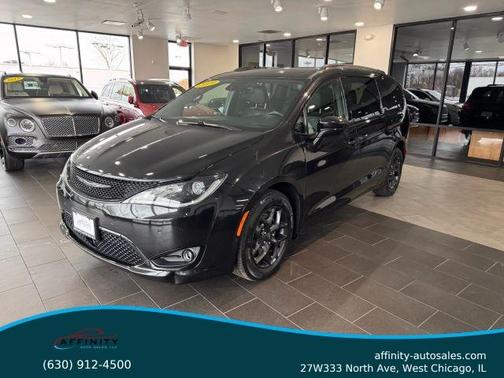 2019 Chrysler Pacifica Touring-L Plus