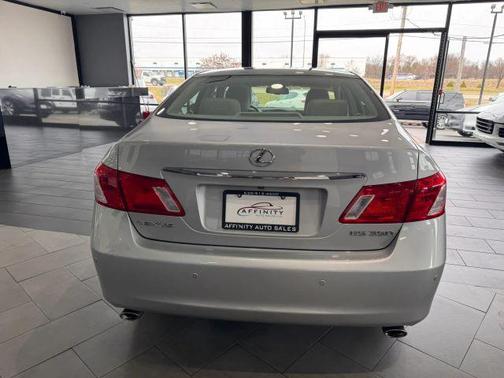 Silver 2009 Lexus ES 350