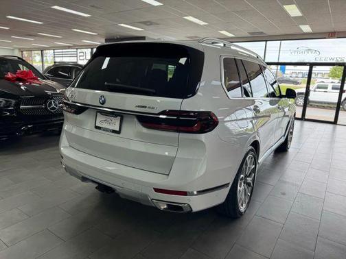 2023 BMW X7 xDrive40i