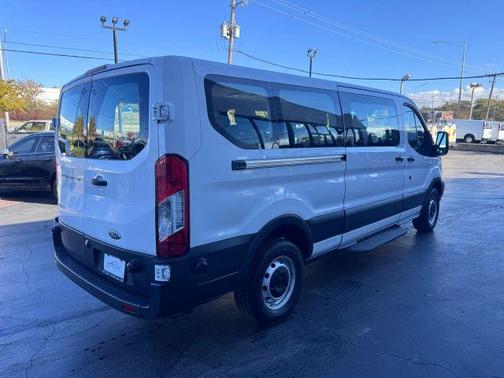 2017 Ford Transit-350 XL