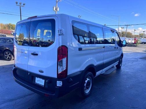 2017 Ford Transit-350 XL