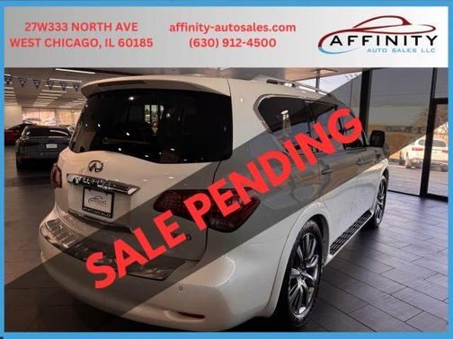 2017 INFINITI QX80 Signature Edition