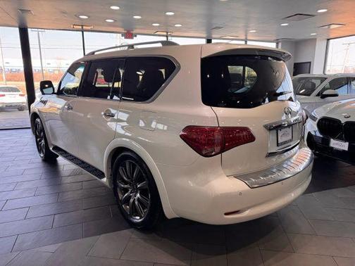 2017 INFINITI QX80 Signature Edition