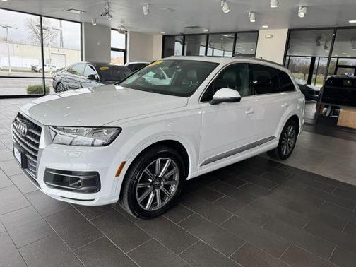 Glacier White Metallic 2017 Audi Q7 3.0T Prestige