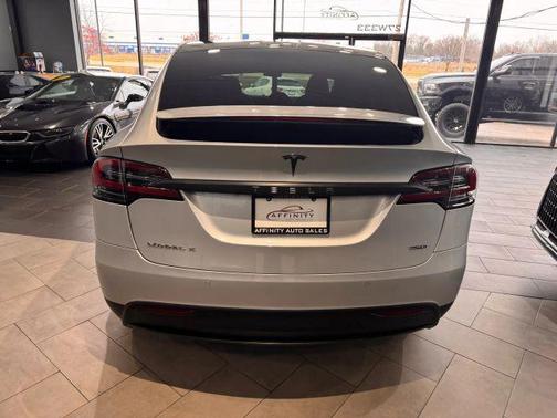 2017 Tesla Model X 75D