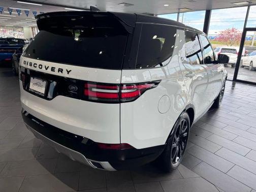 2020 Land Rover Discovery Landmark