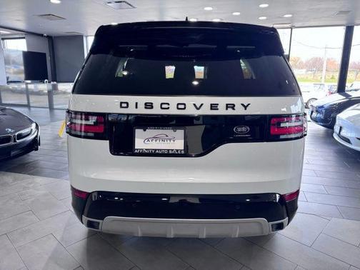 2020 Land Rover Discovery Landmark