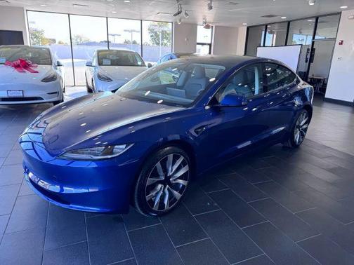 2025 Tesla Model 3 Long Range