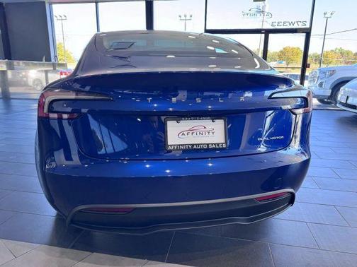 2025 Tesla Model 3 Long Range
