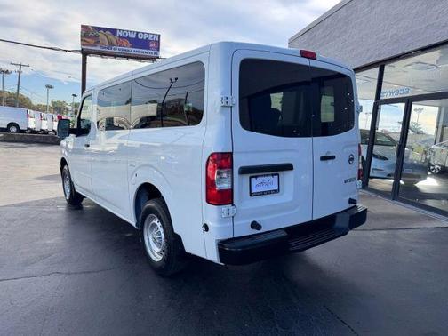 2017 Nissan NV Passenger NV3500 HD S V6/S V8