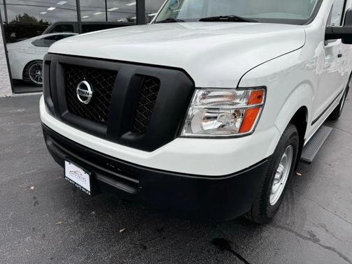 2019 Nissan NV Passenger NV3500 HD S V6/S V8
