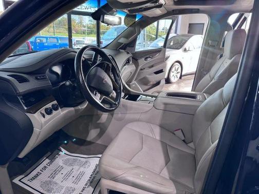 2019 Cadillac Escalade Luxury