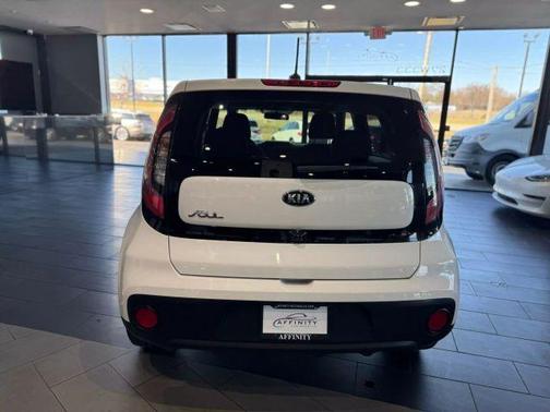 2018 Kia Soul Base
