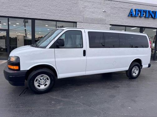 2022 Chevrolet Express 3500 LS