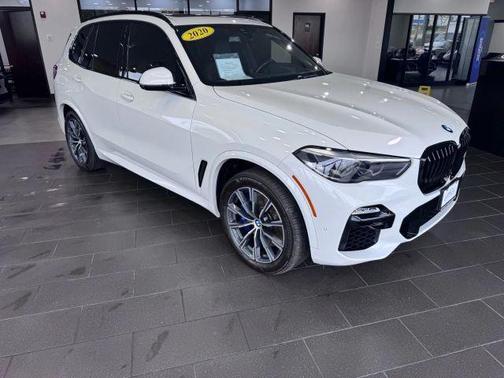2020 BMW X5 M50i
