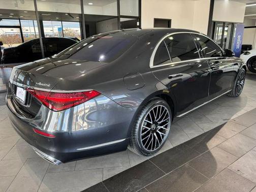 Gray 2022 Mercedes-Benz S-Class S 580 4MATIC