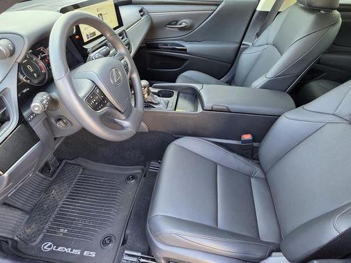2025 Lexus ES 350 Base