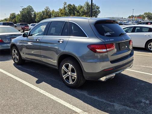 2017 Mercedes-Benz GLC 300 Base