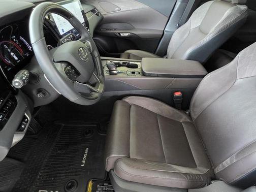 Eminent White Pearl 2023 Lexus RX 350 Luxury