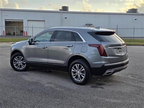 2022 Cadillac XT5 Premium Luxury