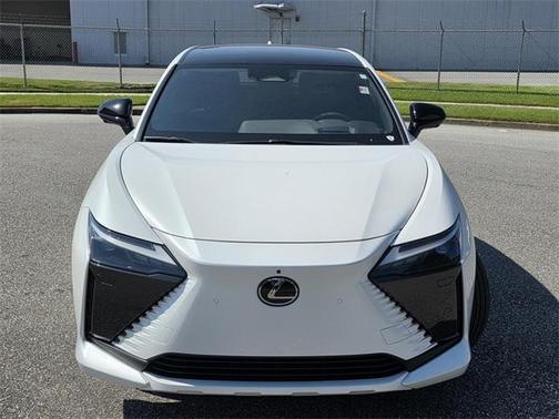 2023 Lexus RZ 450e Luxury