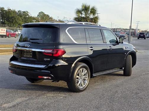 2018 INFINITI QX80 Base