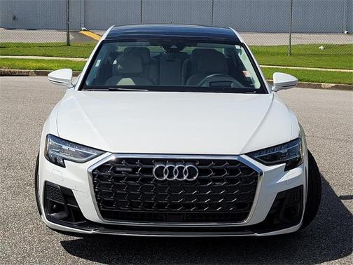 2023 Audi A8 L 55 TFSI quattro Tiptronic