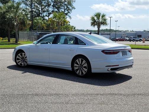 2023 Audi A8 L 55 TFSI quattro Tiptronic