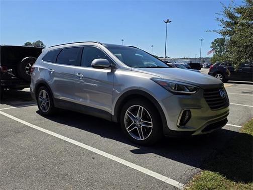 2017 Hyundai SANTA FE SE Ultimate