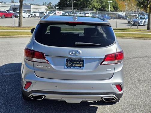 2017 Hyundai SANTA FE SE Ultimate