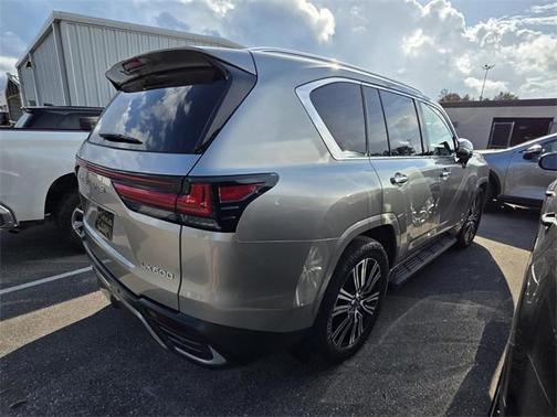 2023 Lexus LX 600 Luxury