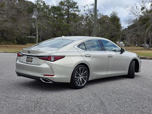 2023 Lexus ES 350 Base
